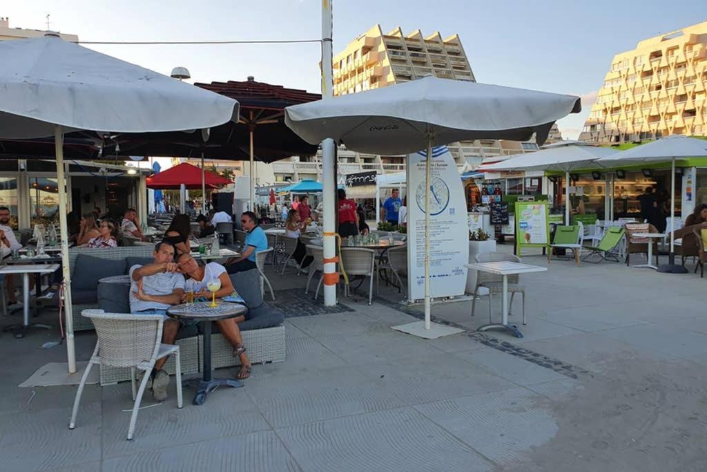 Studio Cabines 6 Couchages 150 M De La Plage Et A Quelques Secondes Des Commerces Wifi Gratuit La Grande Motte Bagian luar foto